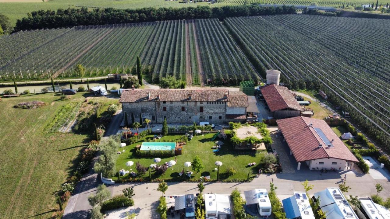 Agricamping Mabellini Orlando Desenzano del Garda Ngoại thất bức ảnh